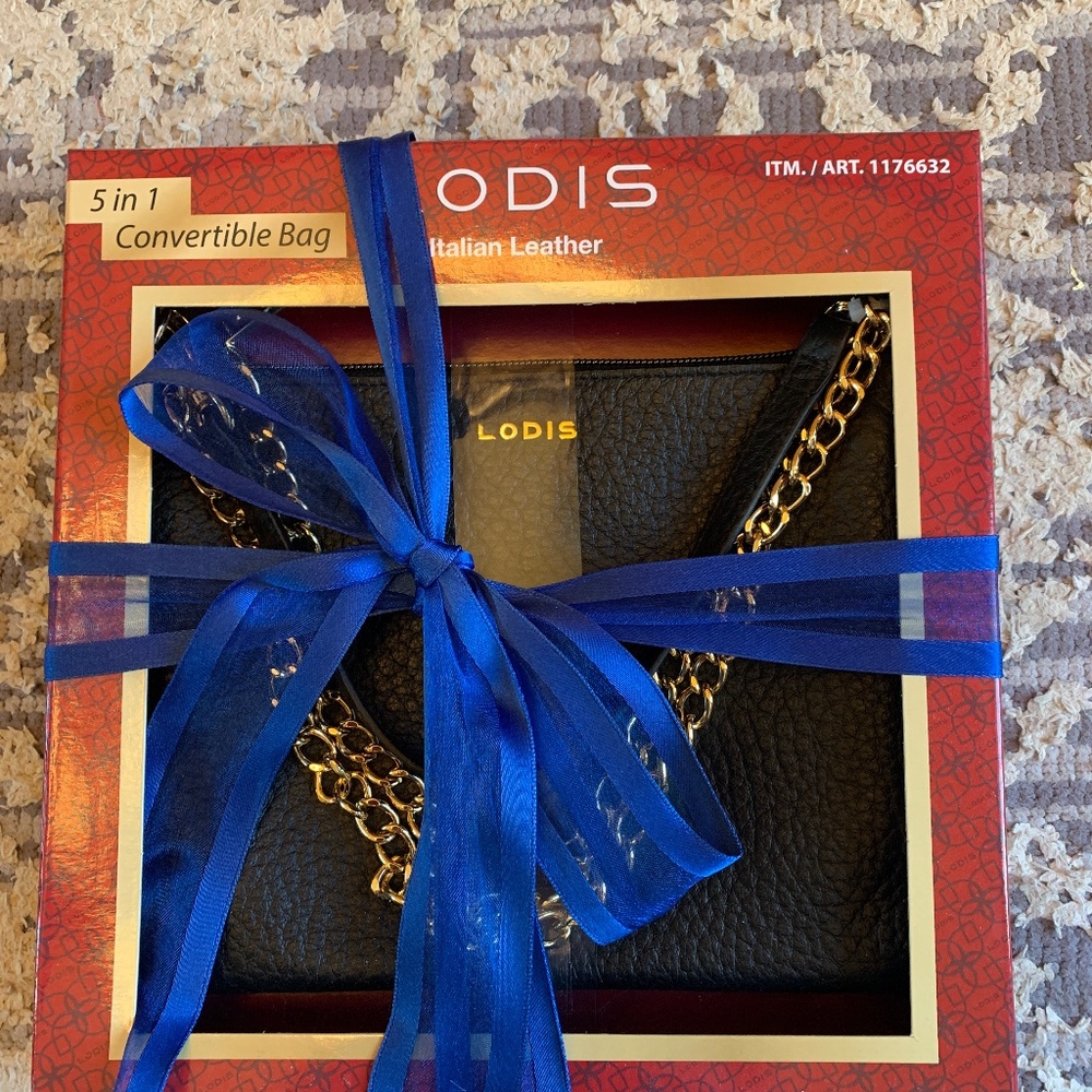 Lodi’s purse